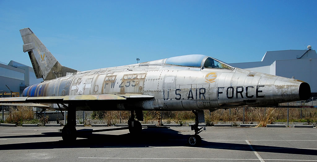 F-100 Super Sabre, Buzz Number FW-239, at Les Ailes Anciennes Toulouse, France